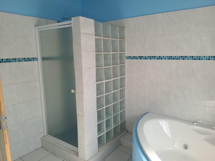 To Let 2 Bedroom Property for Rent in Mowbray Western Cape
